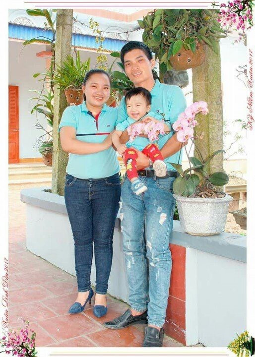 Phía sau chuyện 9X một chân giúp cô gái dắt xe trên đường gây sốt mạng
