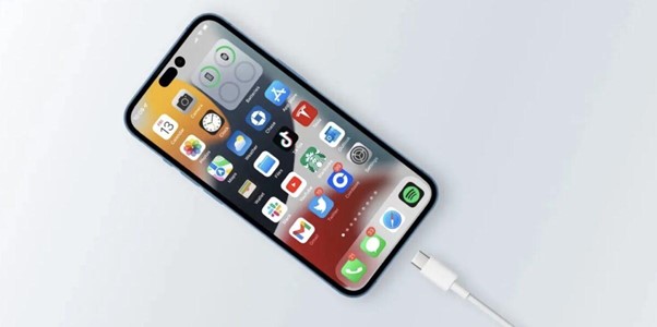 Nhà Táo liệu có tiếp tục “móc túi” được người dùng bởi những tính năng đã có từ lâu trên Android?