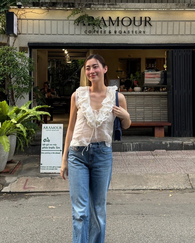 3 mỹ nhân Việt tích cực lăng xê quần jeans, diện kiểu gì cũng đẹp